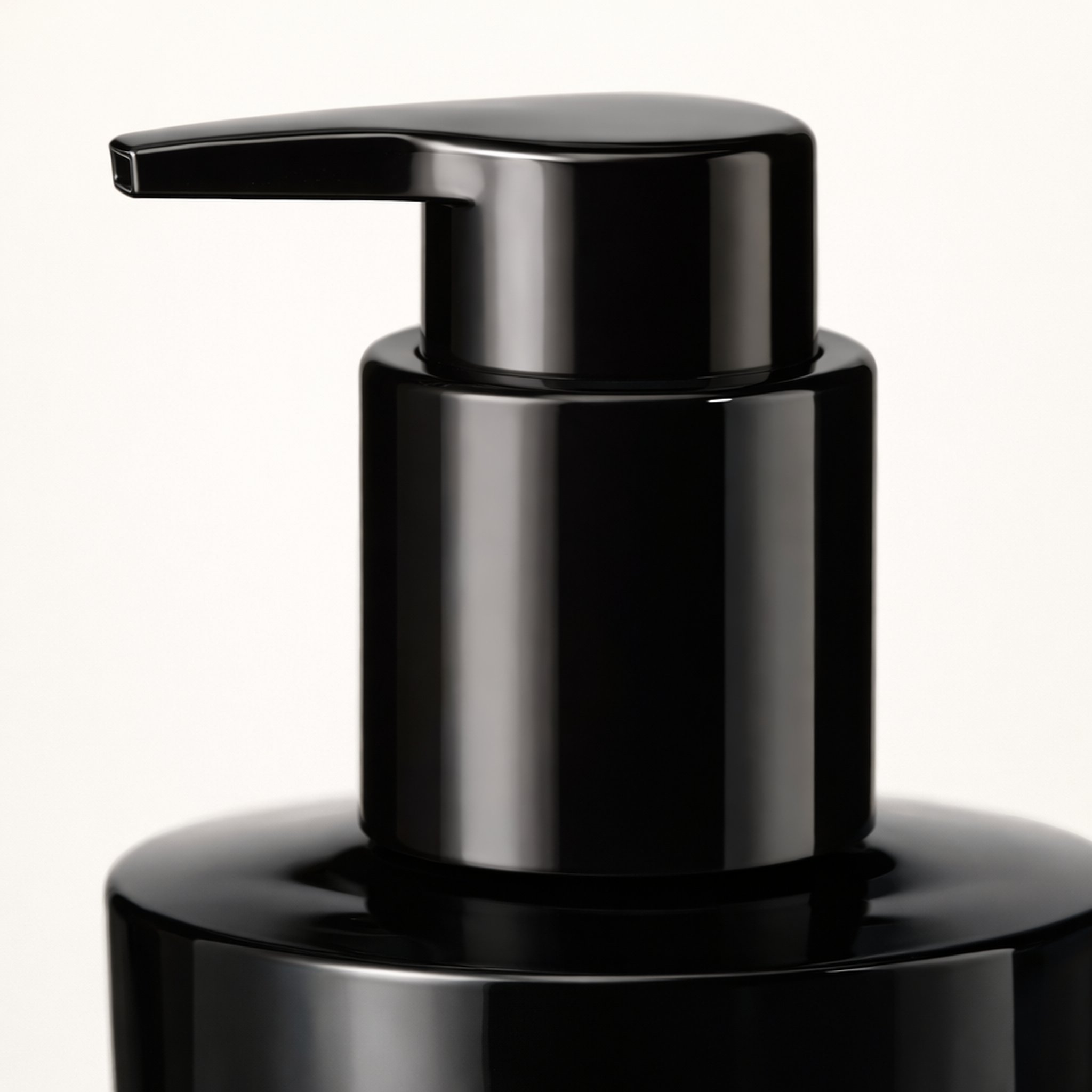 Acqua Di Parma Osmanthus Body Wash cap macro detail gallery showcase