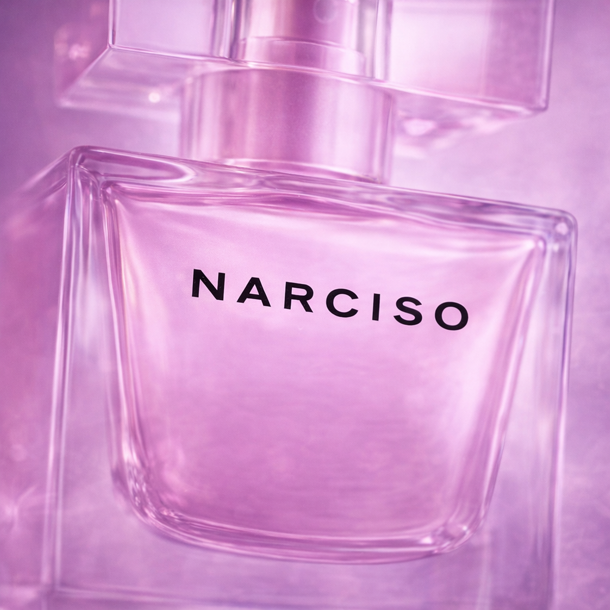 Narciso Rodriguez Narciso Radiante EDP For Women macro label detail gallery showcase