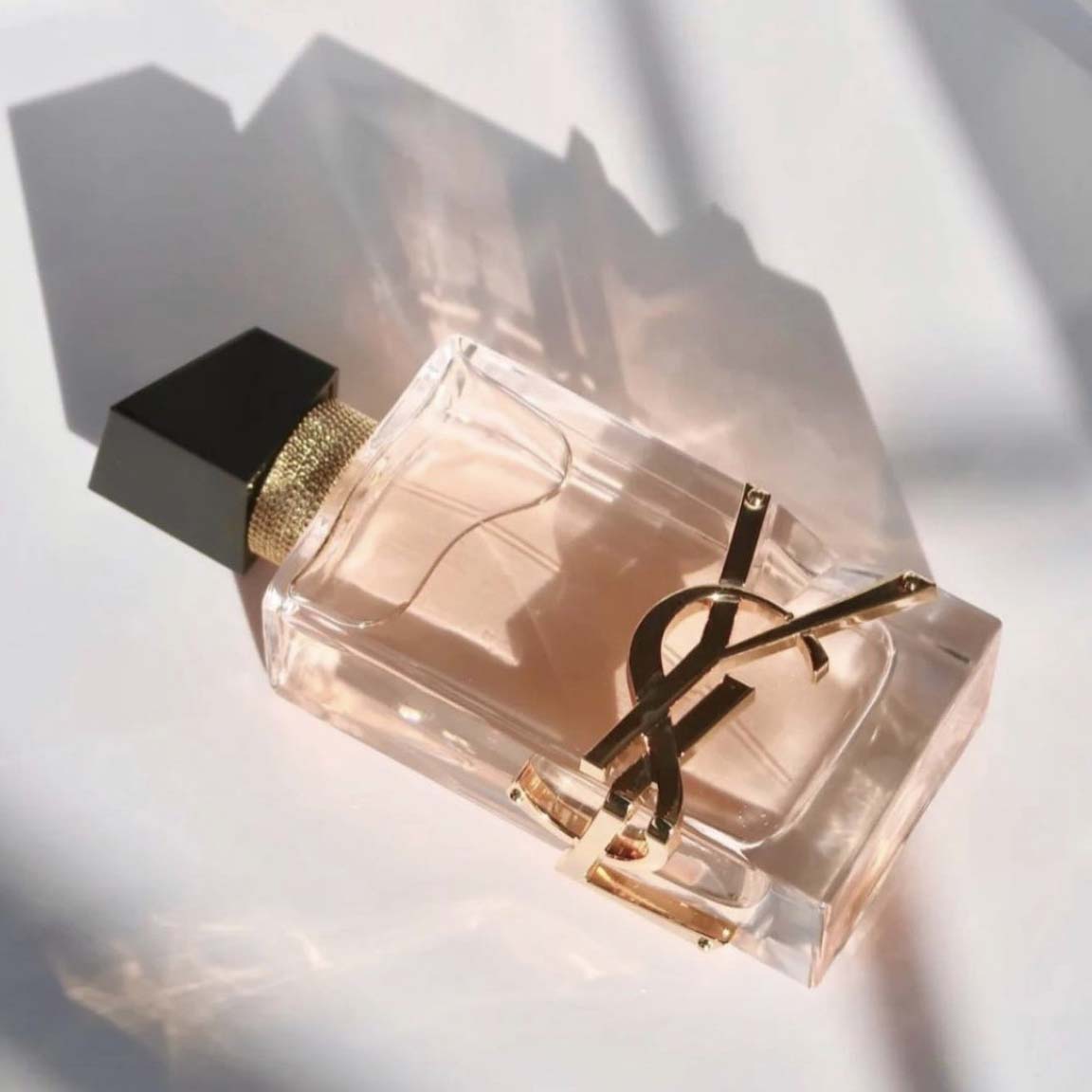 عطر إيف سان لوران ليبر أو دي تواليت