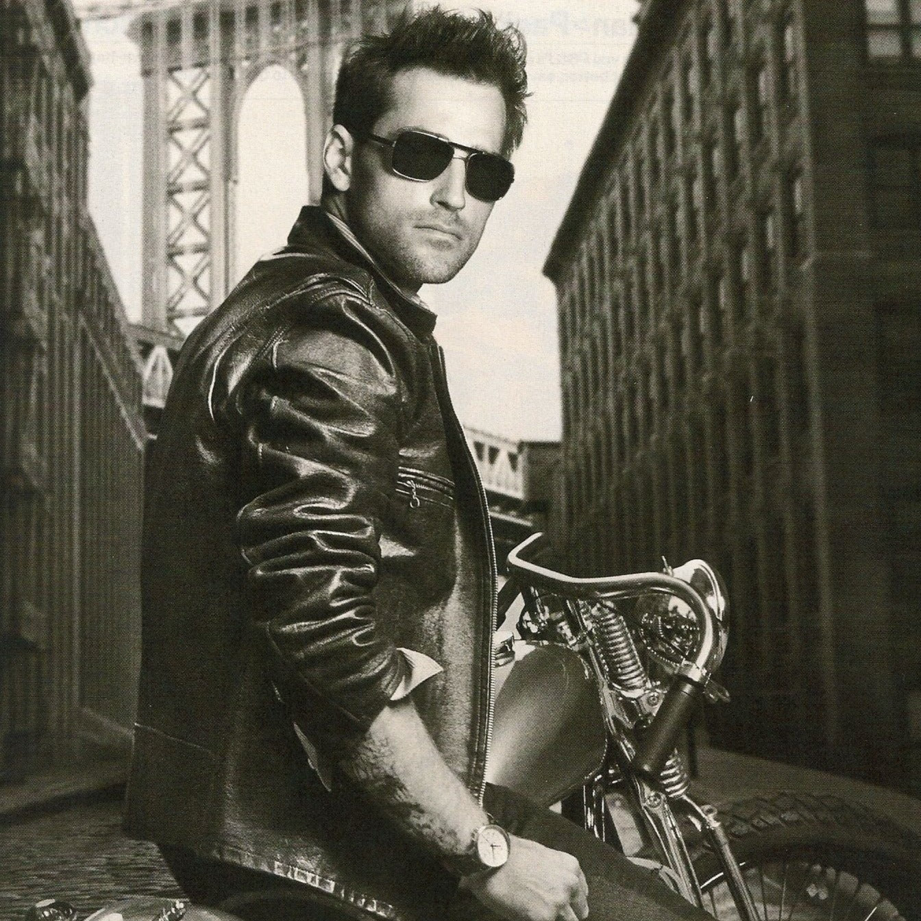 Kenneth Cole Vintage Black EDT | My Perfume Shop