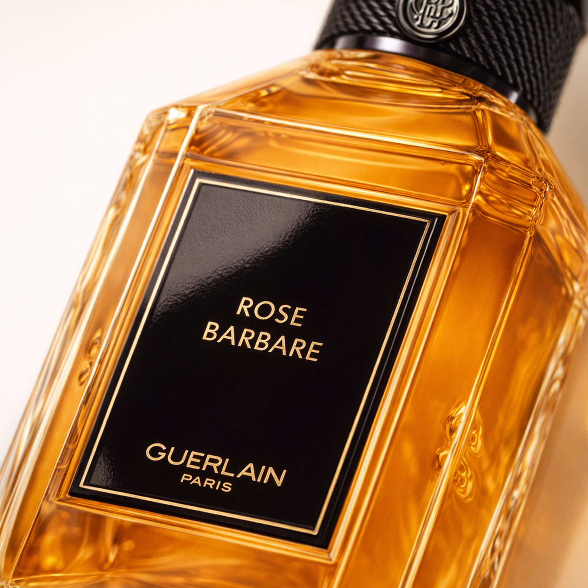Guerlain L'art & la Matiere Rose Barbare EDP macro label detail gallery showcase