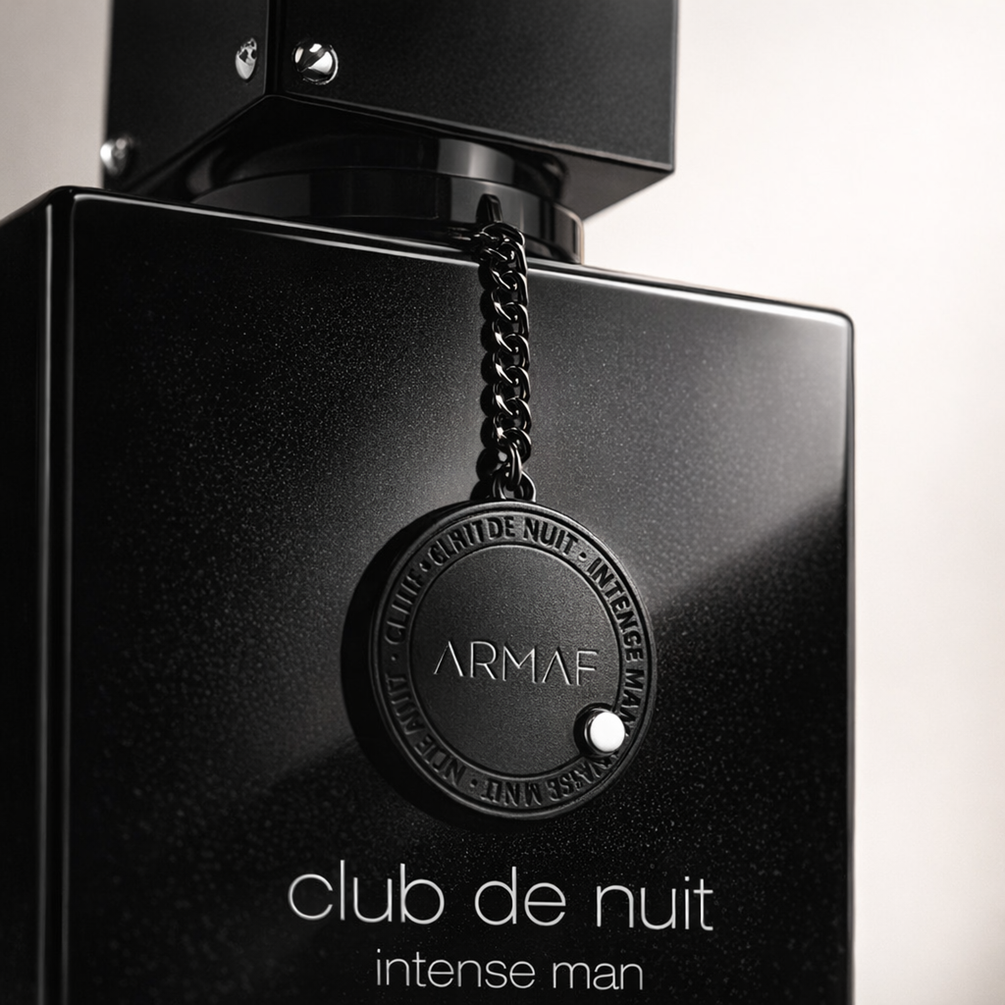 Armaf Club De Nuit Intense Man EDP Gift Set for Him fragrance details image