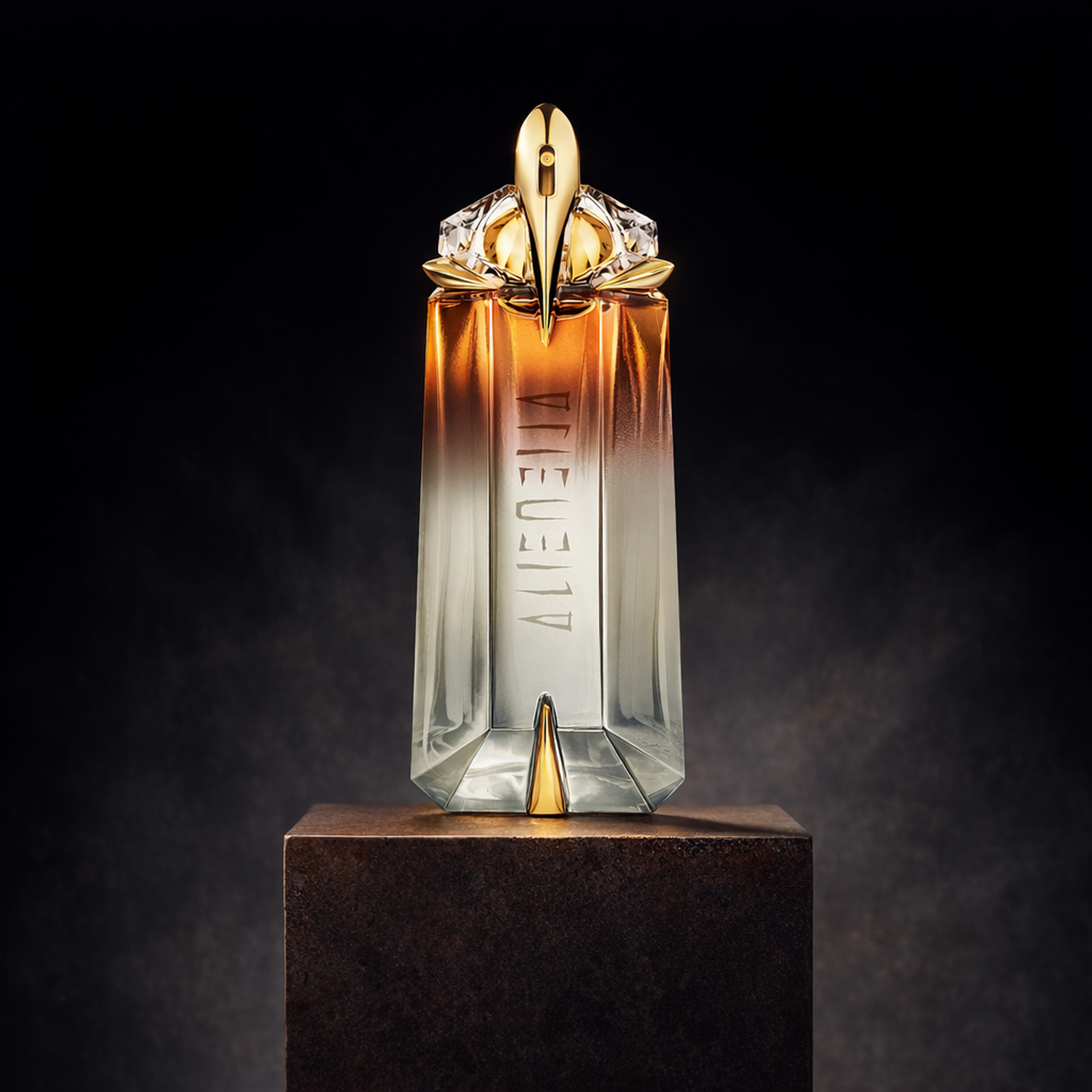 Mugler Alien Musc Mysterieux EDP for Women upright pedestal gallery showcase