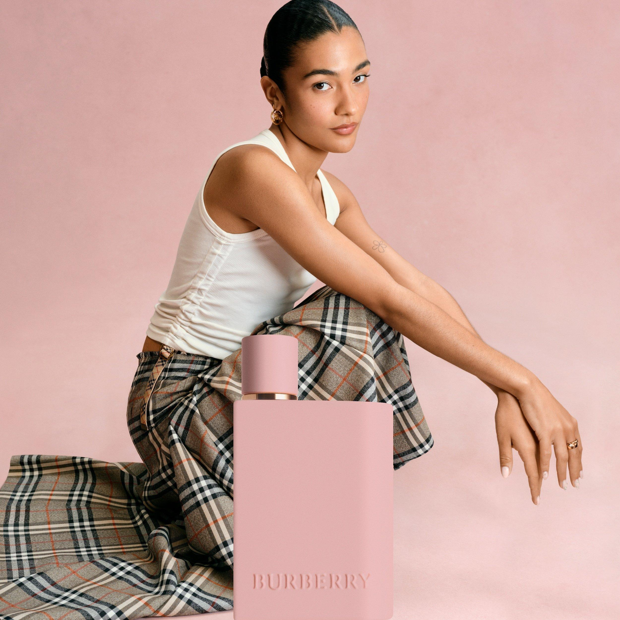 Burberry Her Parfum fragrance details image