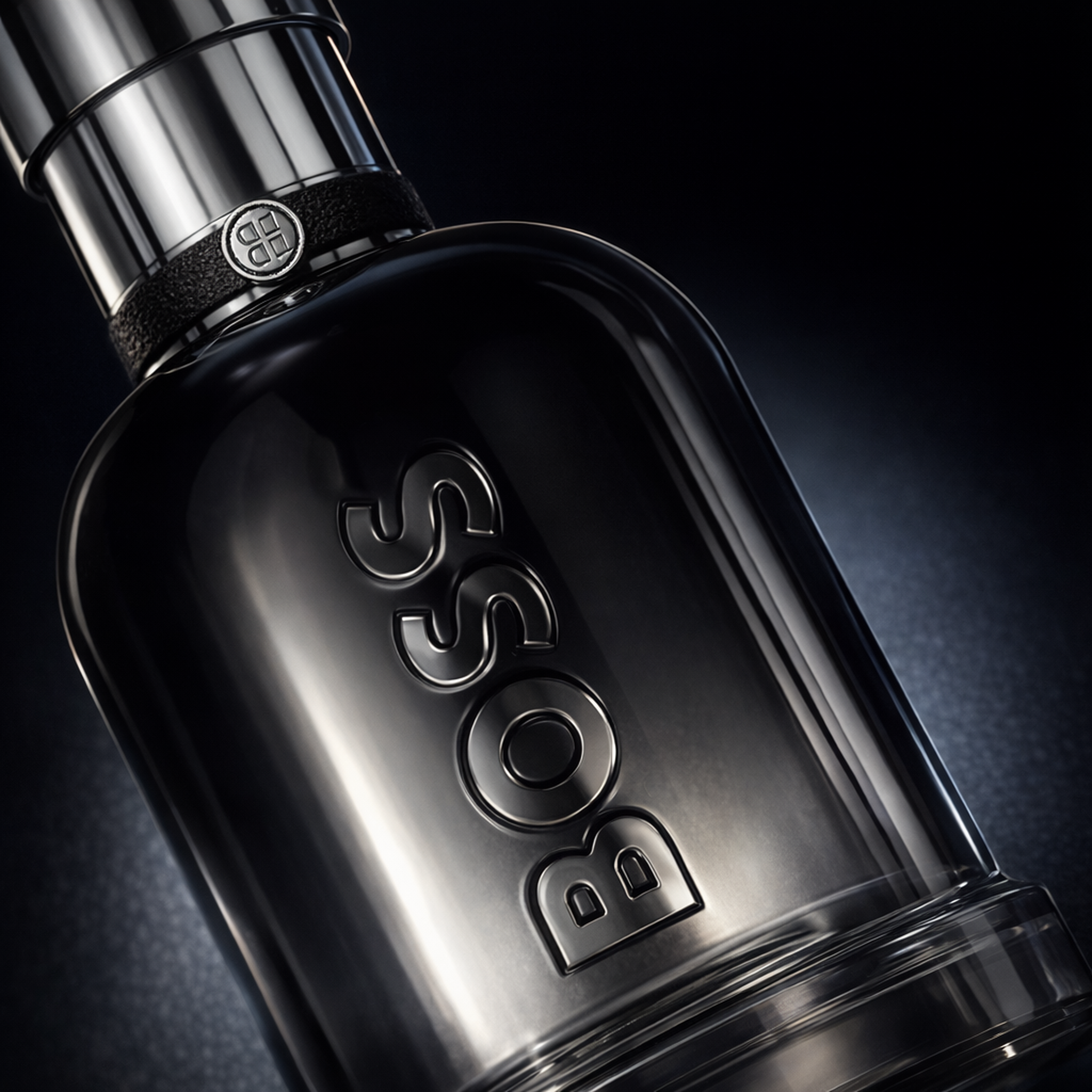 Hugo Boss Bottled Beyond EDP For Men macro label detail gallery showcase