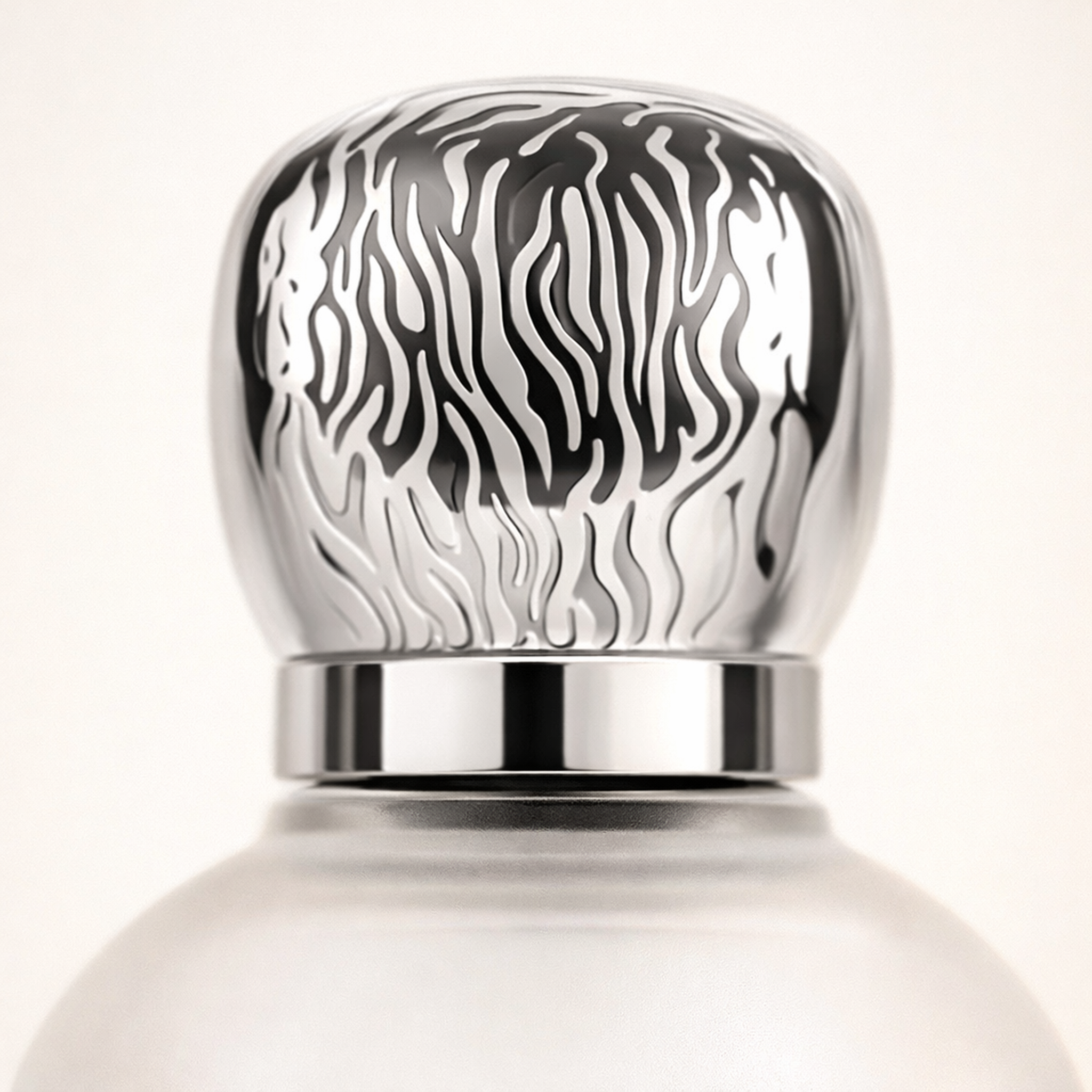 Maison Alhambra Delilah Blanc EDP cap macro detail gallery showcase