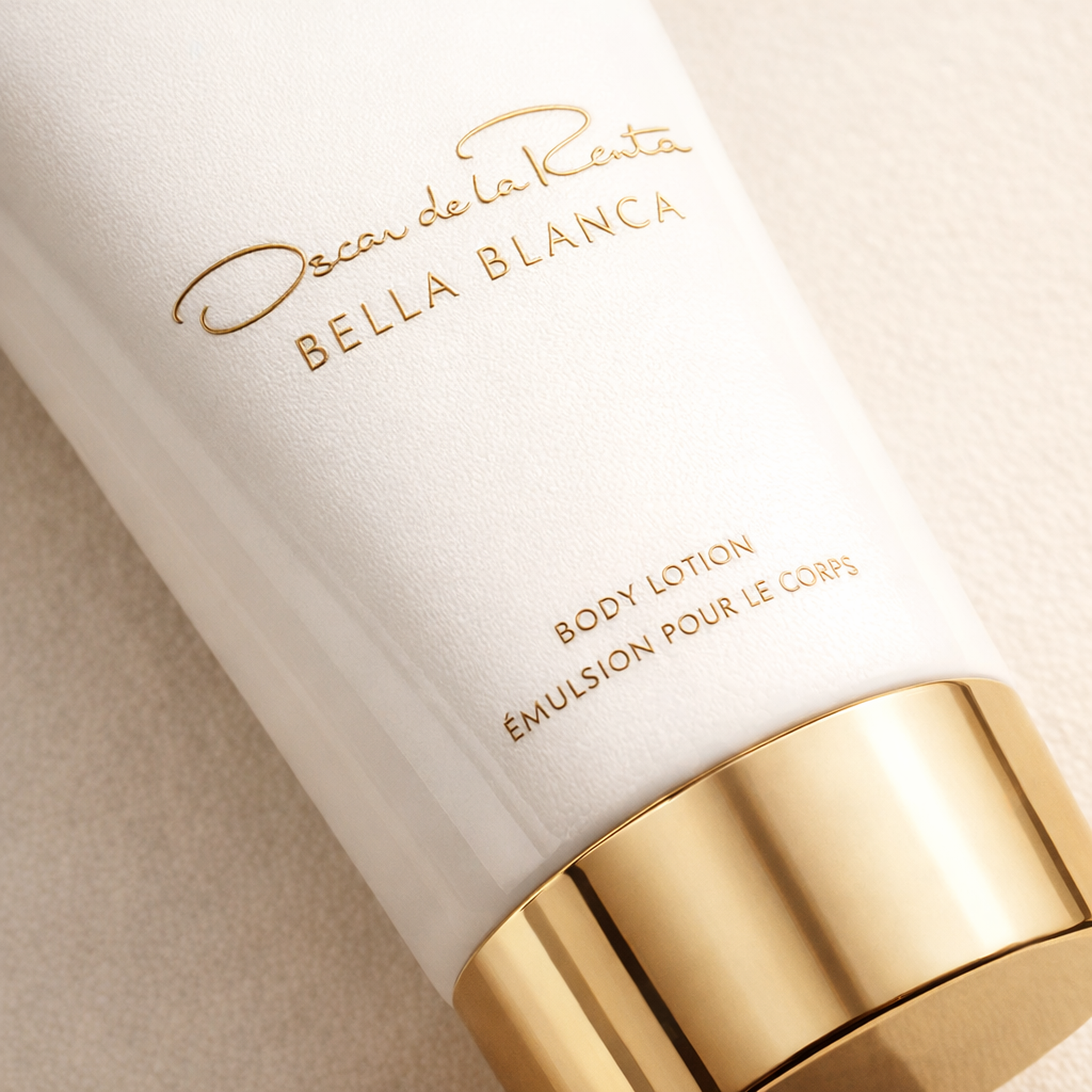 Oscar De La Renta Bella Blanca Body Lotion fragrance details image