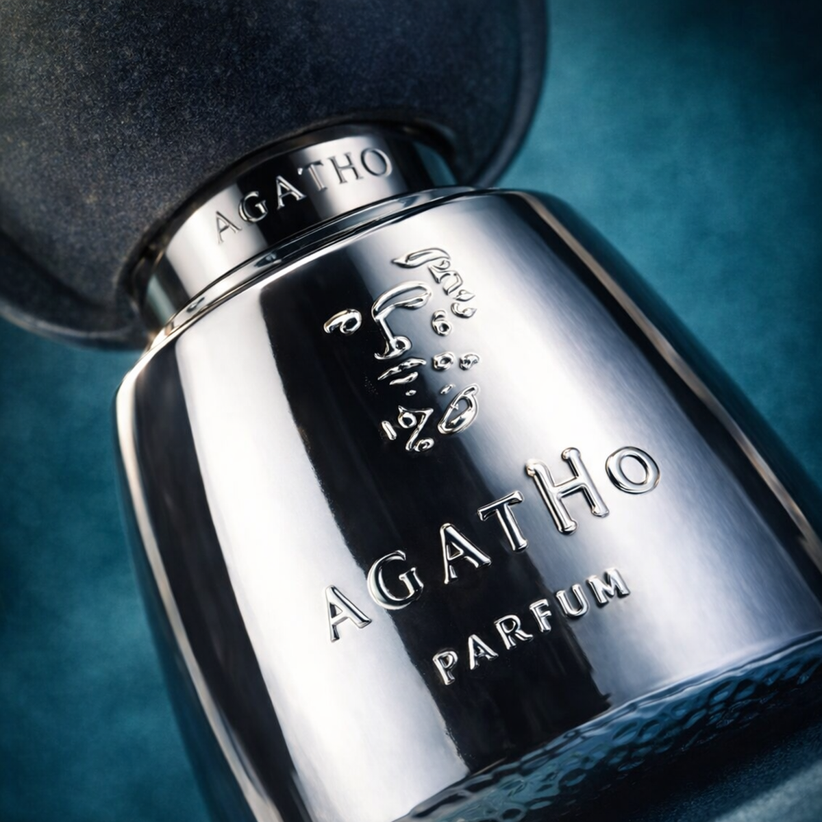 Agatho Parfum Pompei Collection Giardinodiercole Extrait de Parfum generated macro image