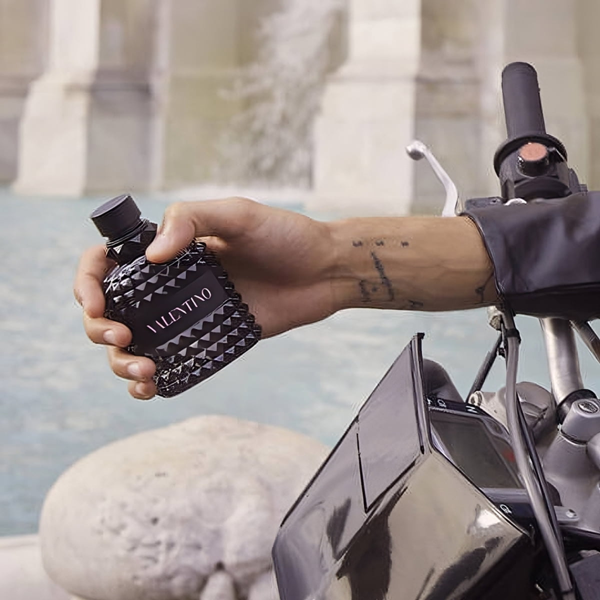 Shop Valentino Uomo Born in Roma EDP Intense